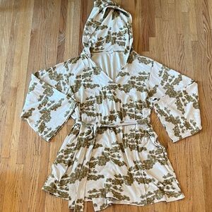 kate quinn Cream and Olive Green Hooded Robe